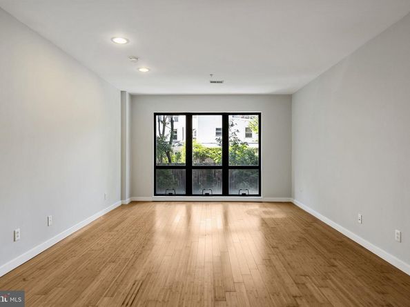 934 N 3rd Street 205, Philadelphia PA 19123