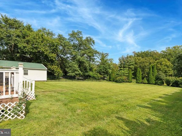 689 Pickering Road, Southampton PA 18966