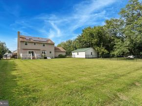 689 Pickering Road, Southampton PA 18966