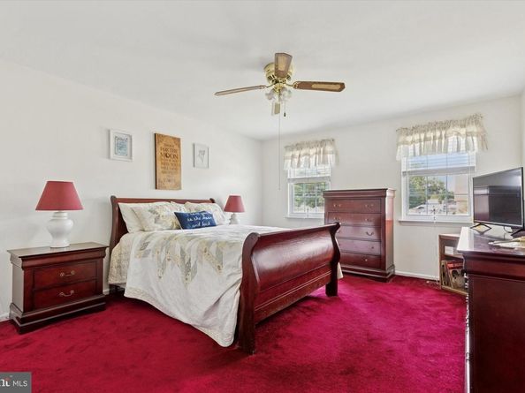 689 Pickering Road, Southampton PA 18966