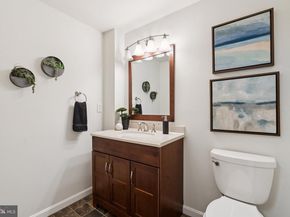 1525 N Longfellow Street, Arlington VA 22205