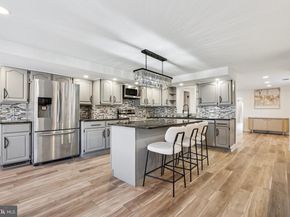 15014 Theresa Drive, Philadelphia PA 19116