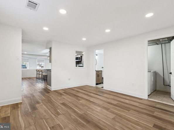 15014 Theresa Drive, Philadelphia PA 19116