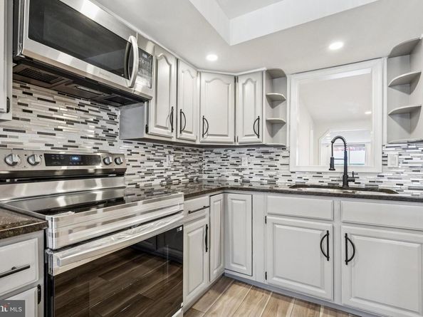15014 Theresa Drive, Philadelphia PA 19116