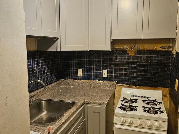 346 Long Lane, Upper Darby PA 19082