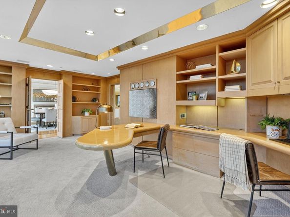 1530 Key Boulevard 1310, Arlington VA 22209