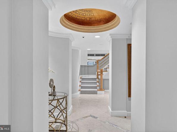 1530 Key Boulevard 1310, Arlington VA 22209