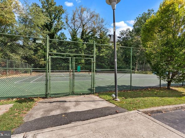 4000 Gypsy Lane 637, Philadelphia PA 19129