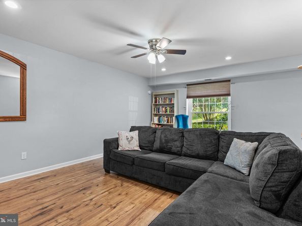 4000 Gypsy Lane 637, Philadelphia PA 19129