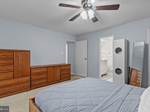 4000 Gypsy Lane 637, Philadelphia PA 19129