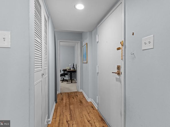4000 Gypsy Lane 637, Philadelphia PA 19129