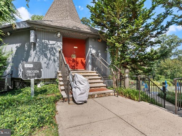 4000 Gypsy Lane 637, Philadelphia PA 19129