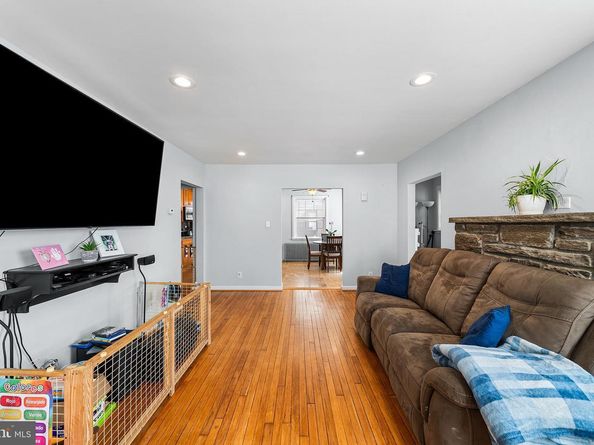 338 W 6TH Avenue, Conshohocken PA 19428