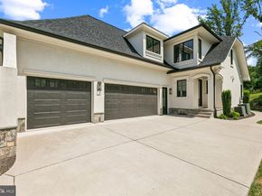 305 Old Courthouse Road NE, Vienna VA 22180