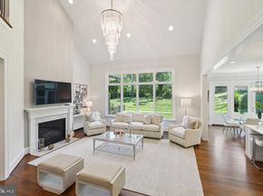 305 Old Courthouse Road NE, Vienna VA 22180