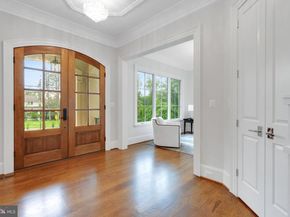 305 Old Courthouse Road NE, Vienna VA 22180