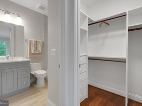 305 Old Courthouse Road NE, Vienna VA 22180