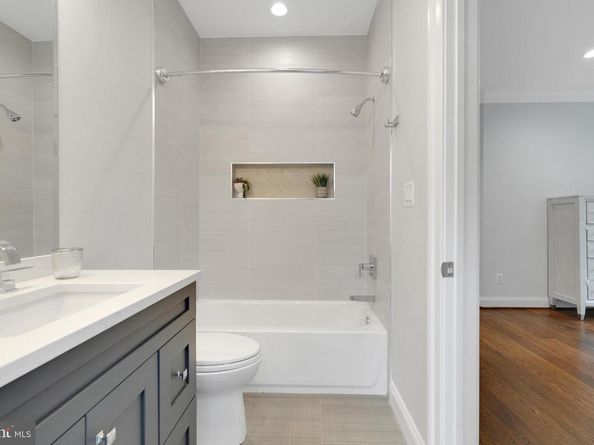 305 Old Courthouse Road NE, Vienna VA 22180