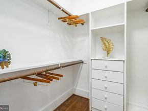 305 Old Courthouse Road NE, Vienna VA 22180