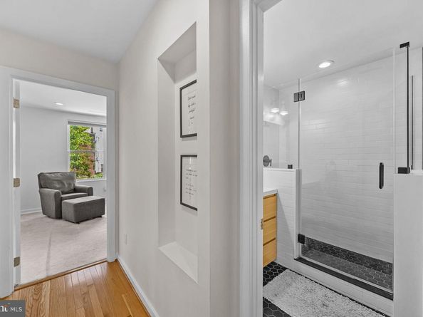 2949 Pennsylvania Avenue, Philadelphia PA 19130