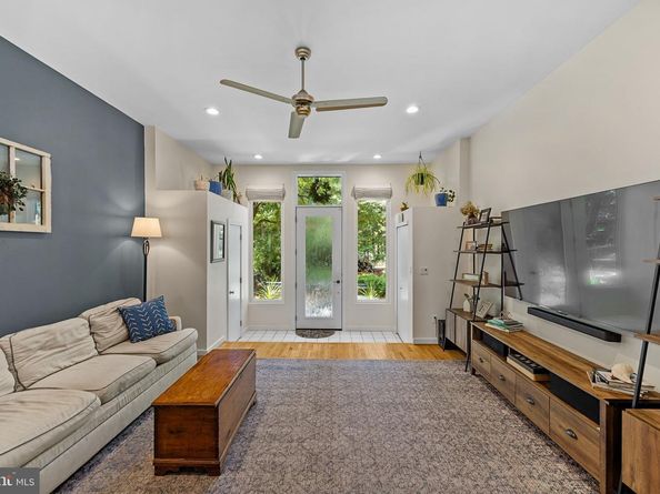 2949 Pennsylvania Avenue, Philadelphia PA 19130