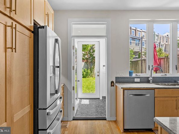 2949 Pennsylvania Avenue, Philadelphia PA 19130