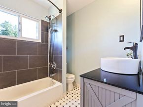 20 Appletree Drive, Levittown PA 19055
