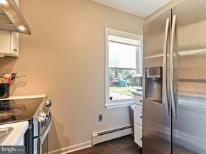 20 Appletree Drive, Levittown PA 19055