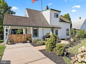 20 Appletree Drive, Levittown PA 19055