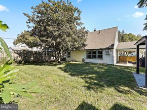 20 Appletree Drive, Levittown PA 19055