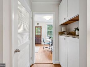 1401 S Edgewood Street 492, Arlington VA 22204