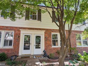 1401 S Edgewood Street 492, Arlington VA 22204