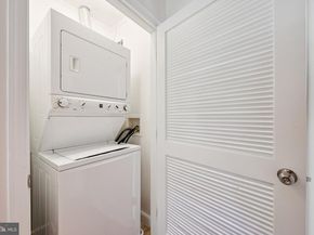 1401 S Edgewood Street 492, Arlington VA 22204