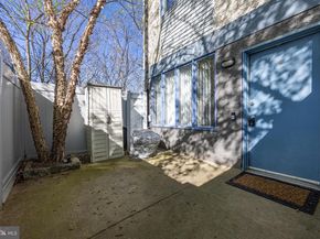 182 Gay Street 502, Philadelphia PA 19128