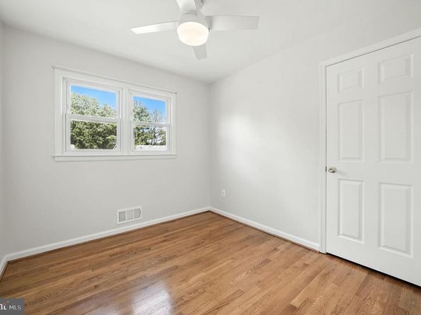 3924 Lincolnshire Street, Annandale VA 22003