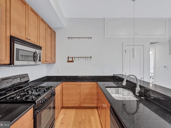 1240 4TH Street NW 300, Washington DC 20001