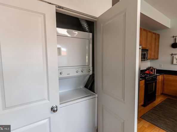 1240 4TH Street NW 300, Washington DC 20001