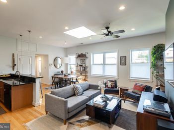 1240 4TH Street NW