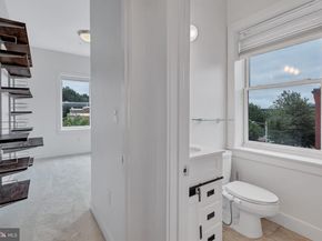 1240 4TH Street NW 300, Washington DC 20001