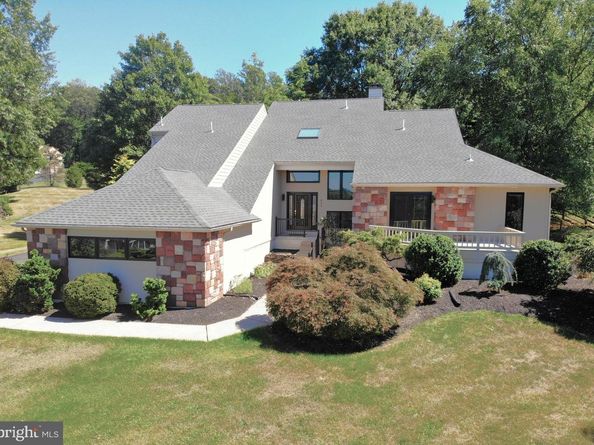 411 Leah Drive, Fort Washington PA 19034