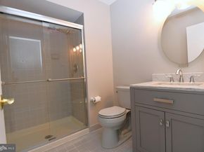 411 Leah Drive, Fort Washington PA 19034