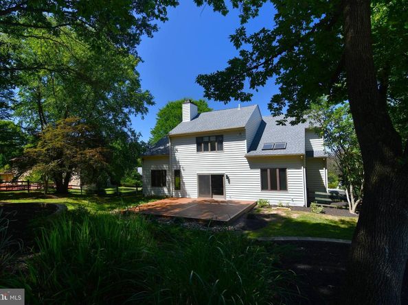 411 Leah Drive, Fort Washington PA 19034