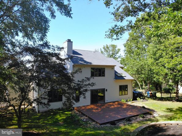 411 Leah Drive, Fort Washington PA 19034