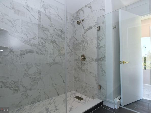 411 Leah Drive, Fort Washington PA 19034