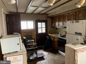 1327 S Warnock Street, Philadelphia PA 19147