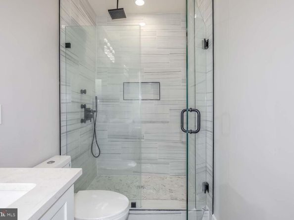 1237 Oates Street NE B, Washington DC 20002