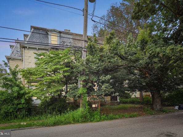 165 W Harvey Street, Philadelphia PA 19144