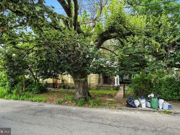 165 W Harvey Street, Philadelphia PA 19144