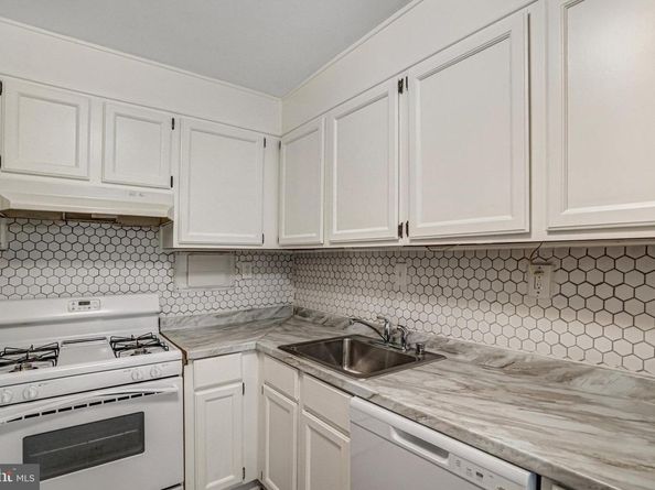 4600 S Four Mile Run Drive 1203, Arlington VA 22204