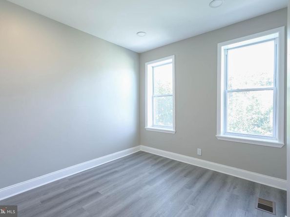 2524 N 28TH Street, Philadelphia PA 19132
